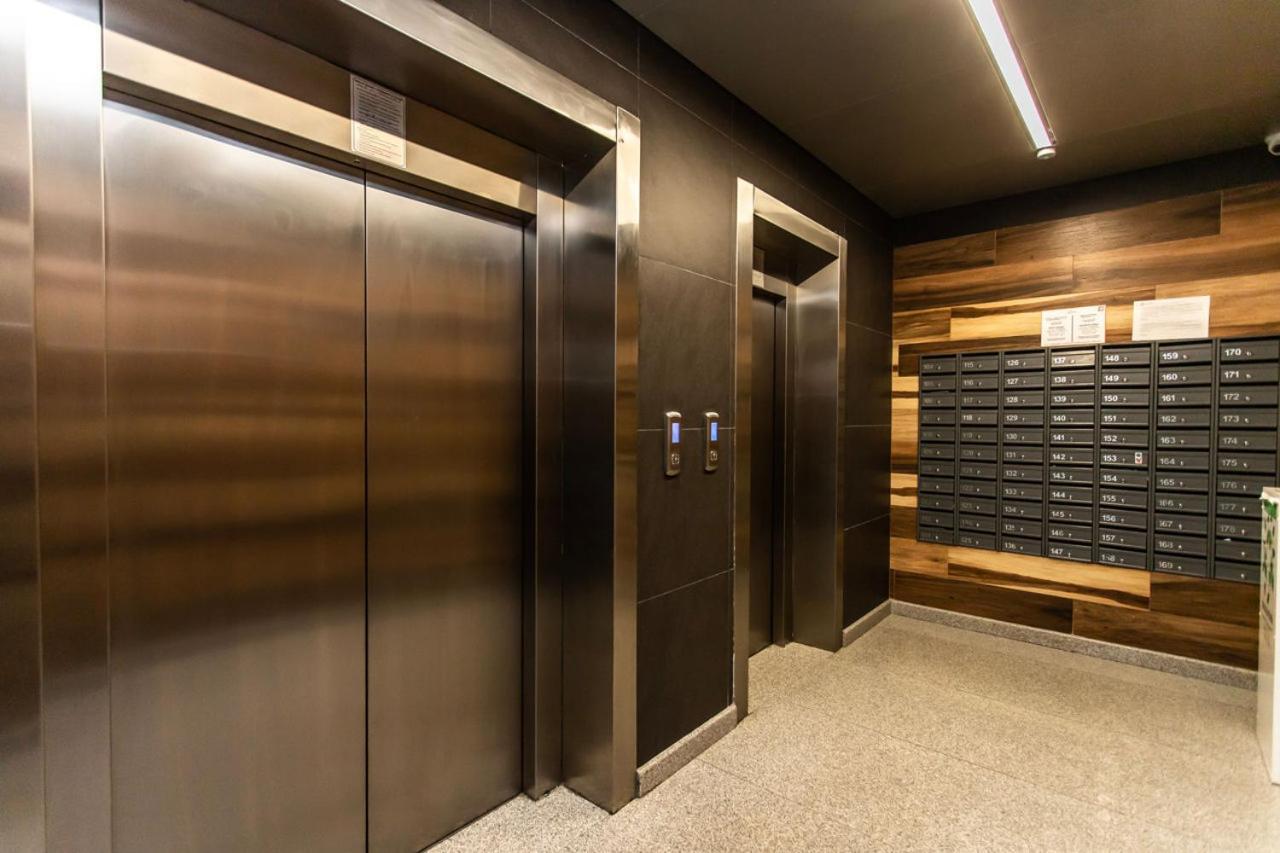 Sky House Premium Apartment In City Center Chisinau Bagian luar foto