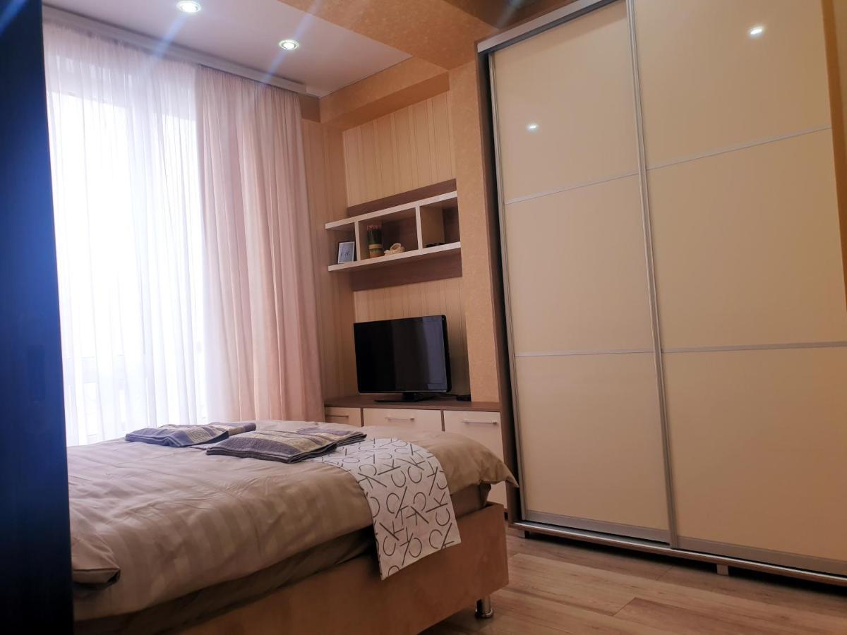 Sky House Premium Apartment In City Center Chisinau Bagian luar foto