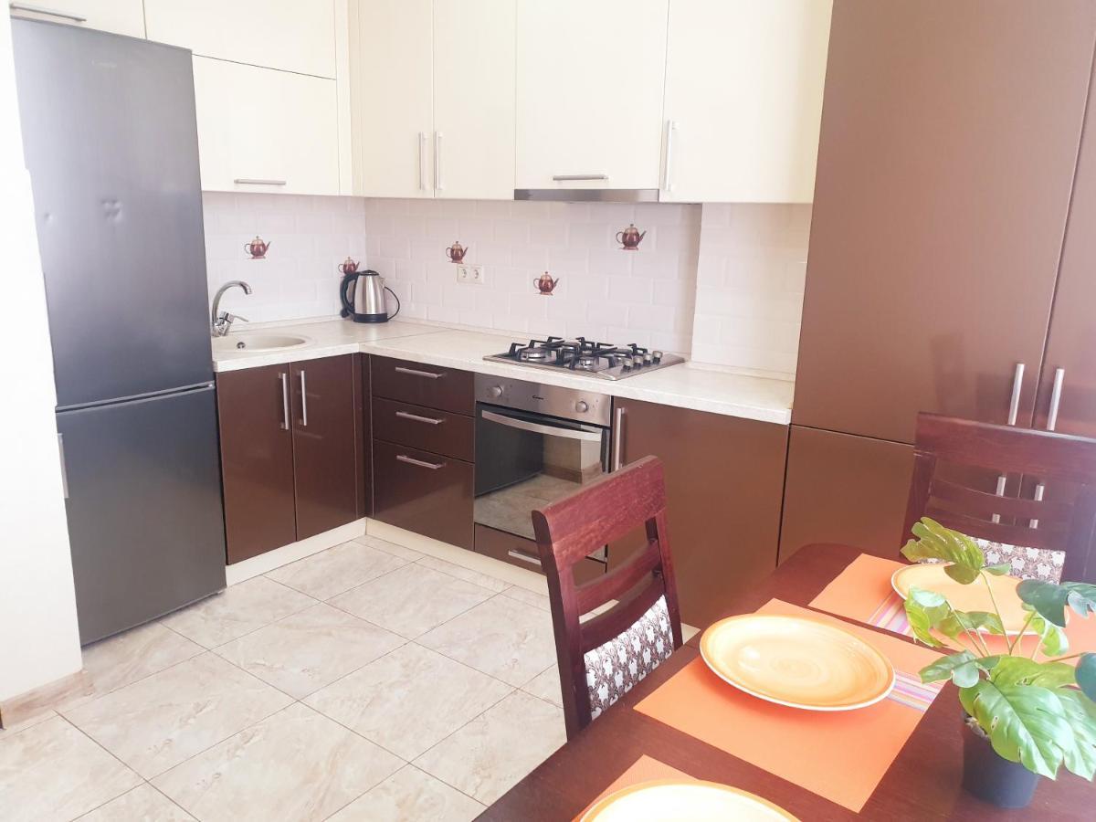 Sky House Premium Apartment In City Center Chisinau Bagian luar foto